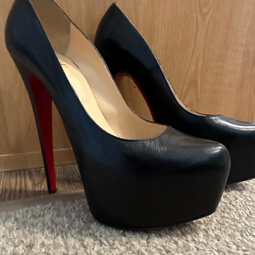 Moving Sale! 👠👠👠